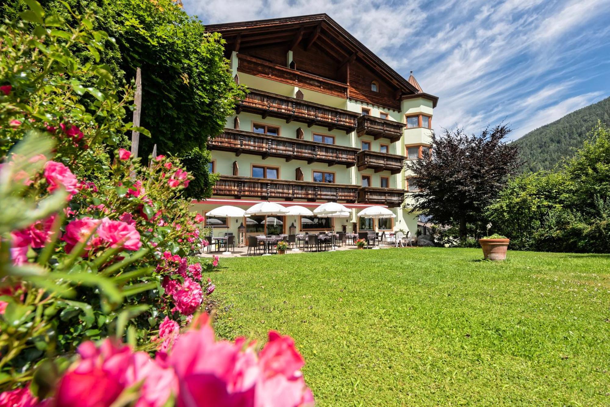 Das Posthaus Stubai&Smart Hotel Fulpmes Dış mekan fotoğraf